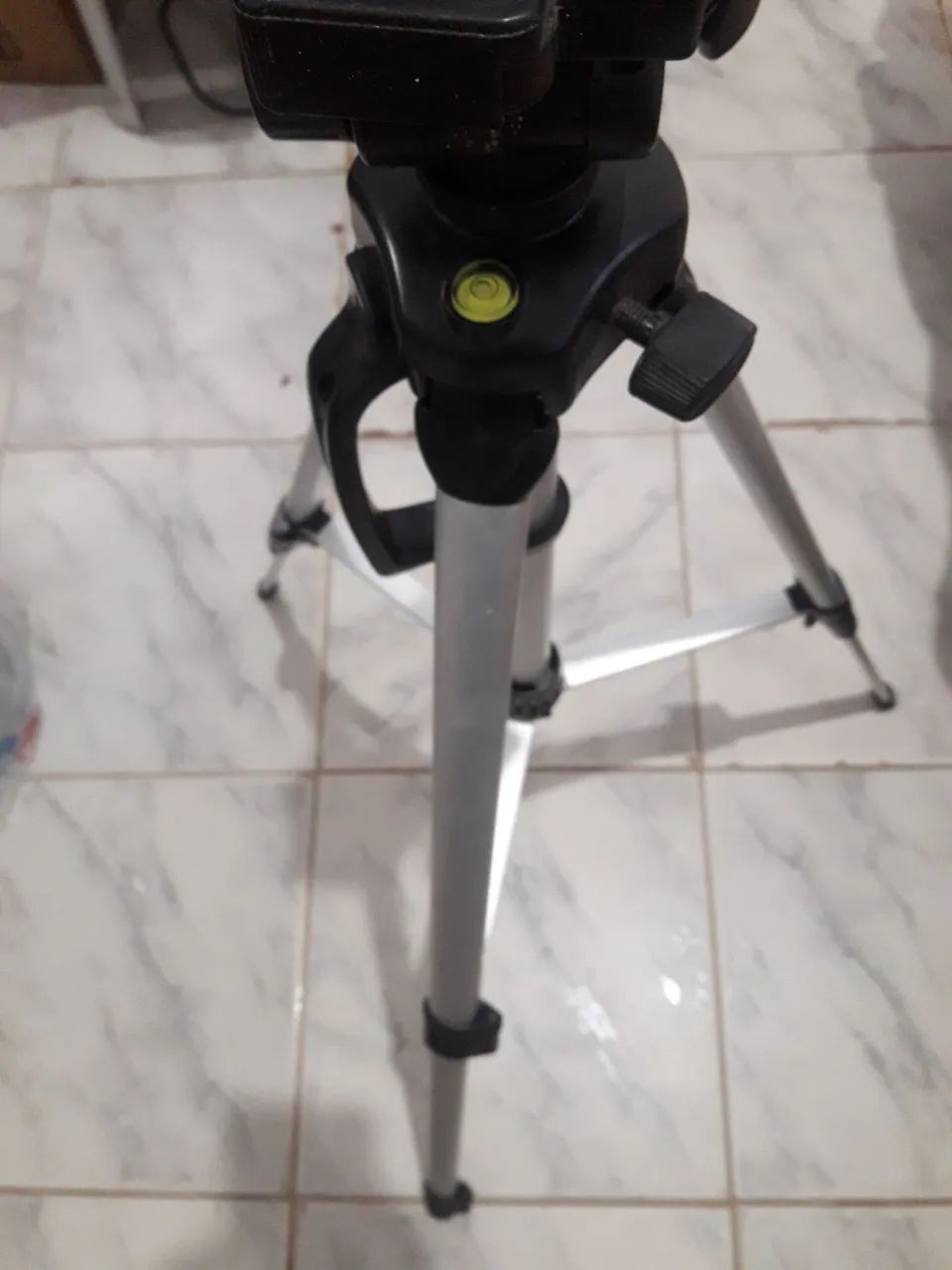 Tripé Profissional para Celular e Câmera Fotográfica  - Foto 3