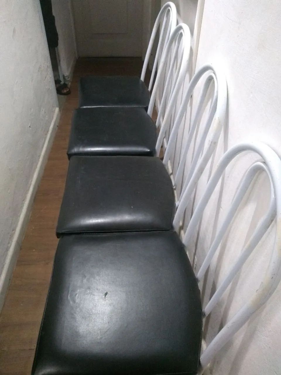 Conjunto Cadeiras para cozinha todas acolchoadas .. - Foto 5