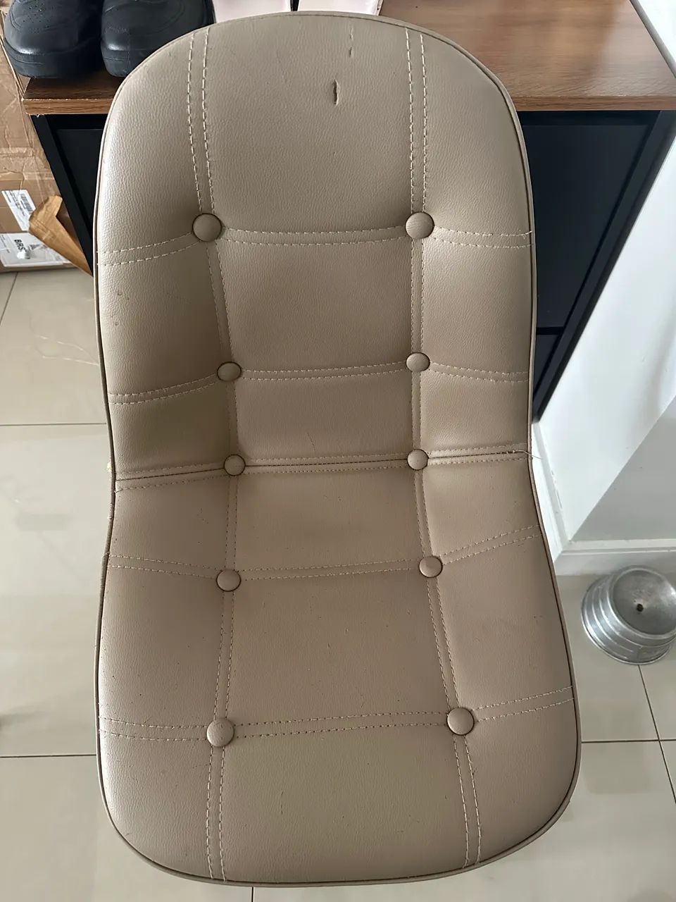 Cadeiras pés palito estofadas  - Foto 4