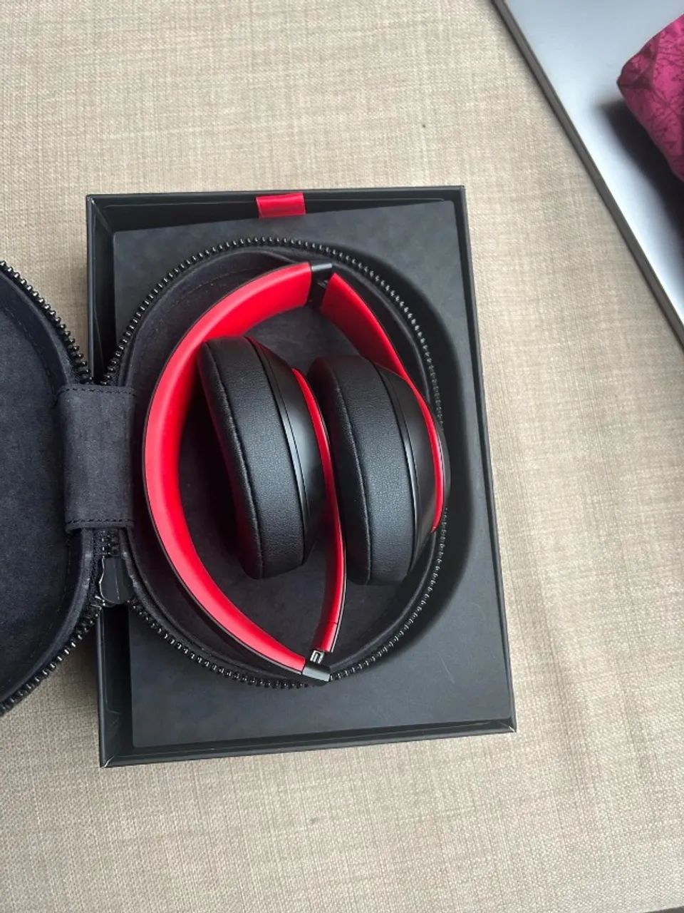 Beats Studio 3 Wireless - Defiant Decade Collection - Foto 3