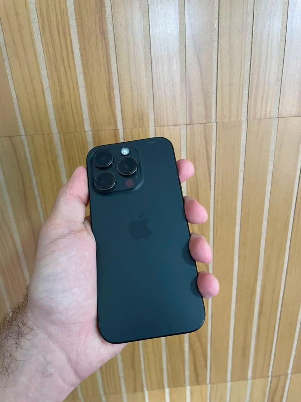 iPhone 15 Pro Impecável na caixa - Foto 3