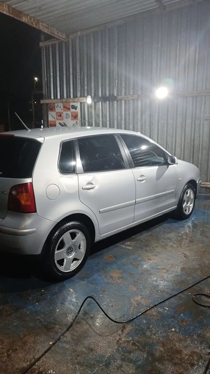 Volkswagen Polo Polo 1.6 Mi/ S.Ouro 1.6Mi 101cv 8V 5p 2004
