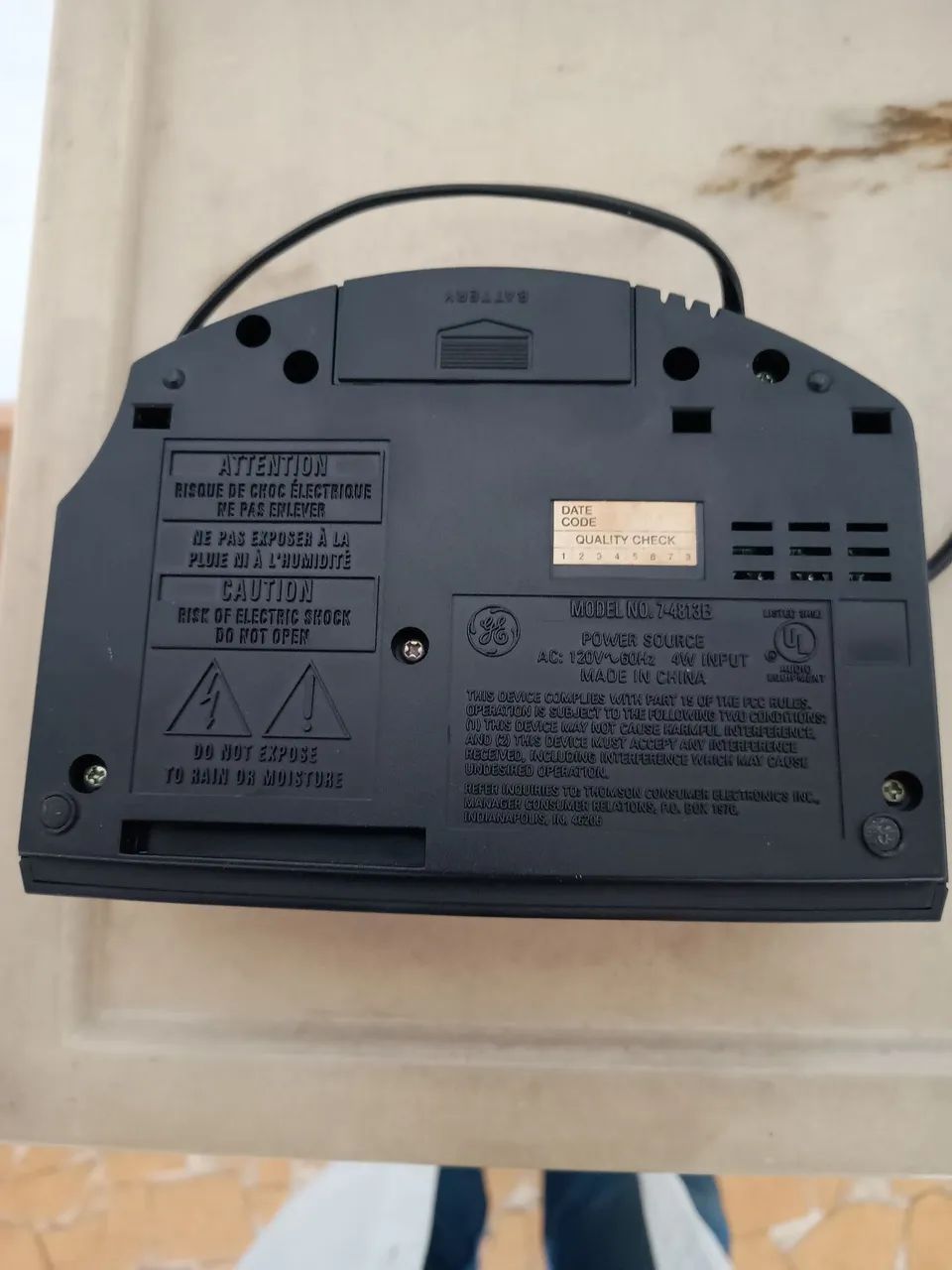 Rádio relógio GE 74813B - Foto 3