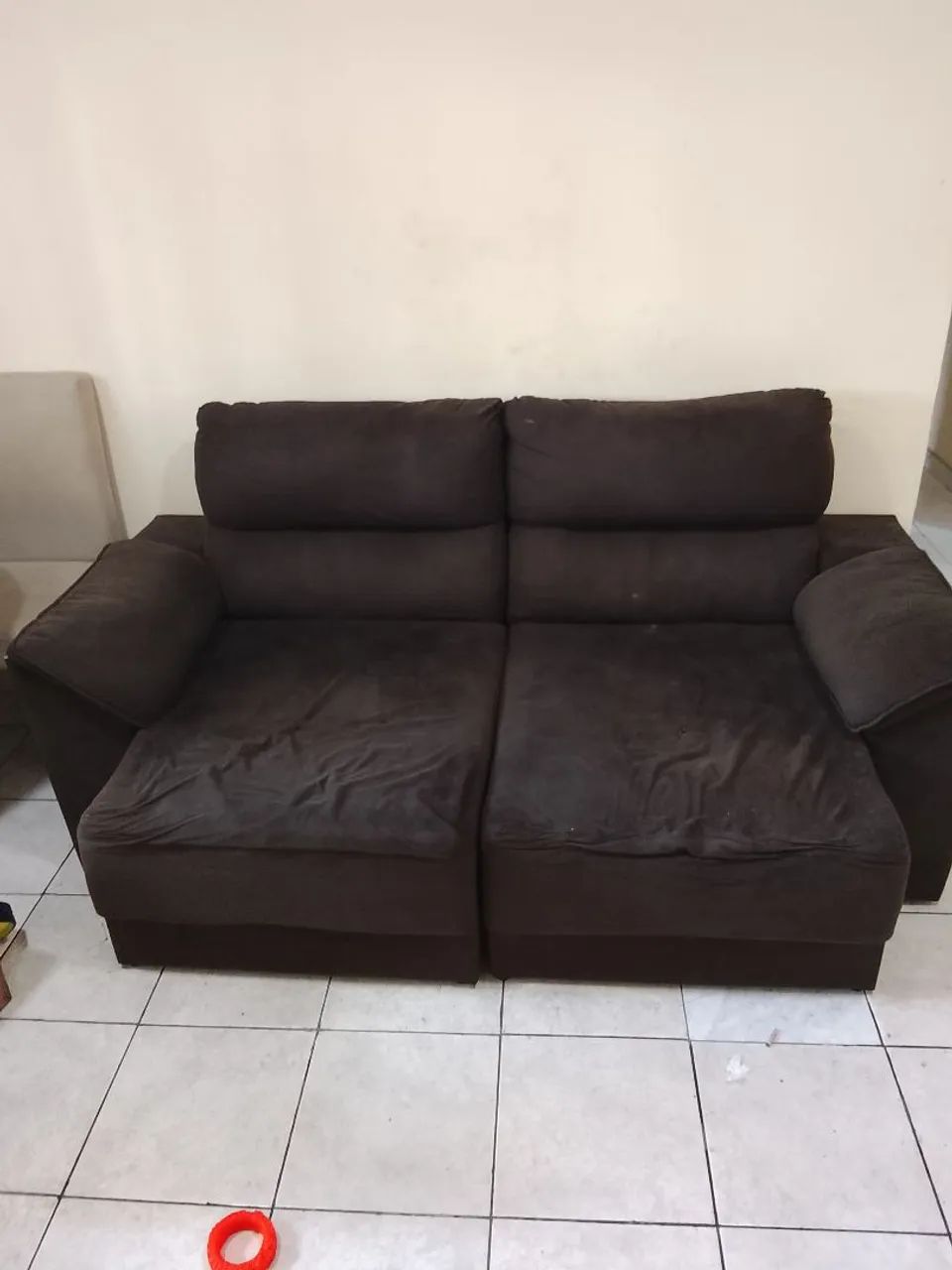 Vendo sofá de dois lugares  - Foto 4
