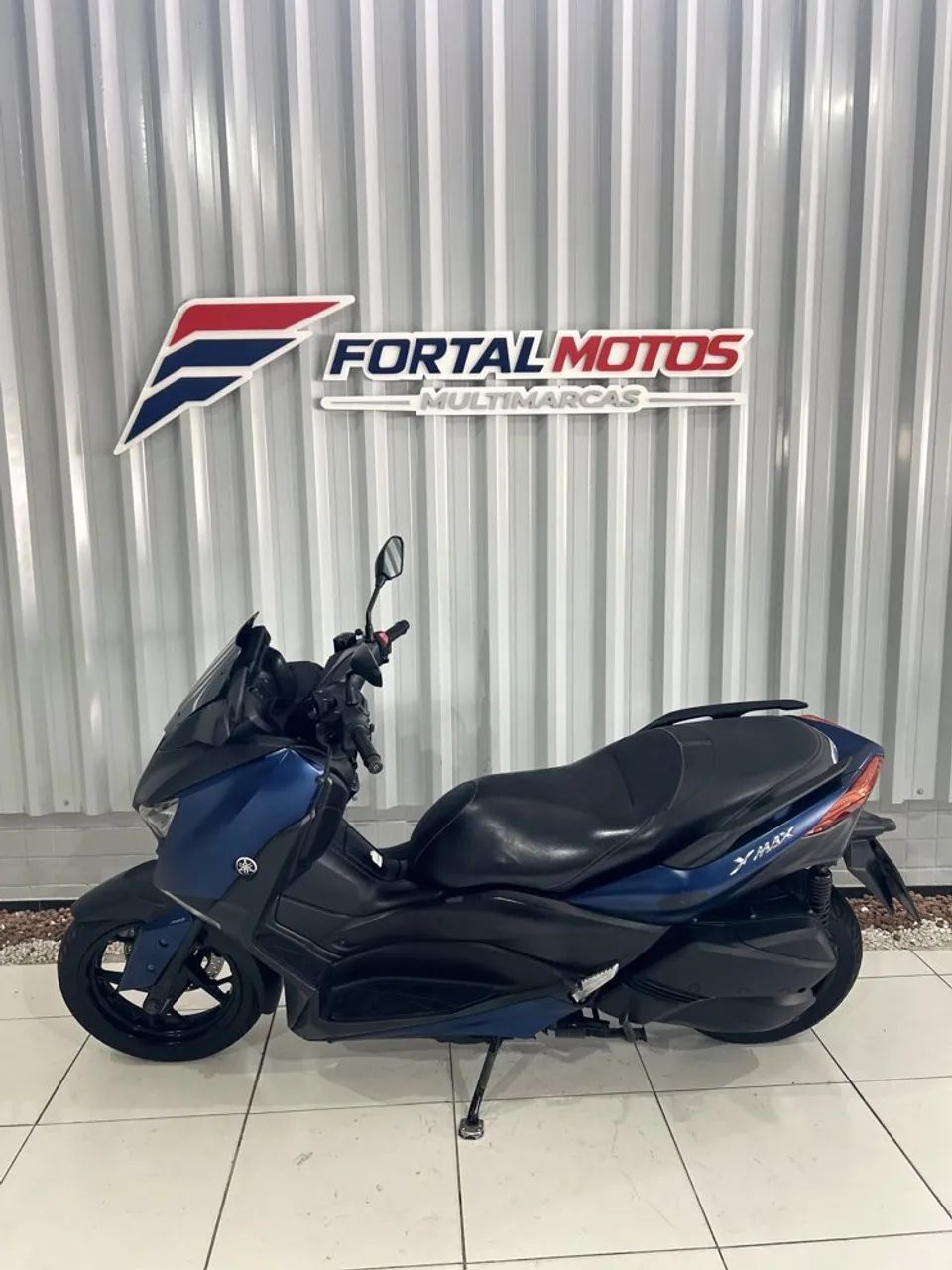 YAMAHA XMAX 250 2021 - Foto 2