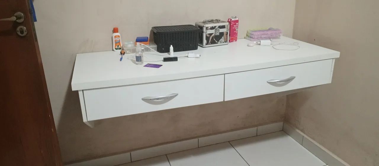 Vendo escrivaninha 