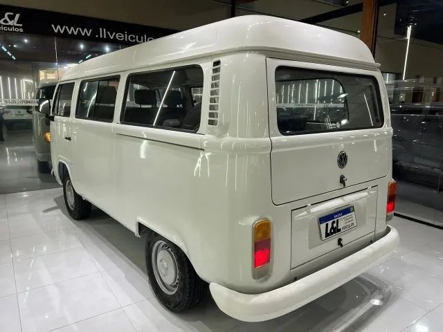 Volkswagen Kombi Standard/ Luxo/ Série Prata, foto 11 de 16