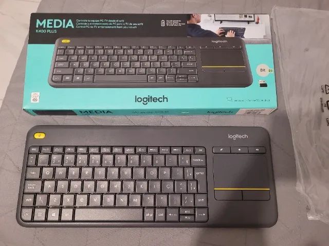 Teclado Logitech K400 Plus 