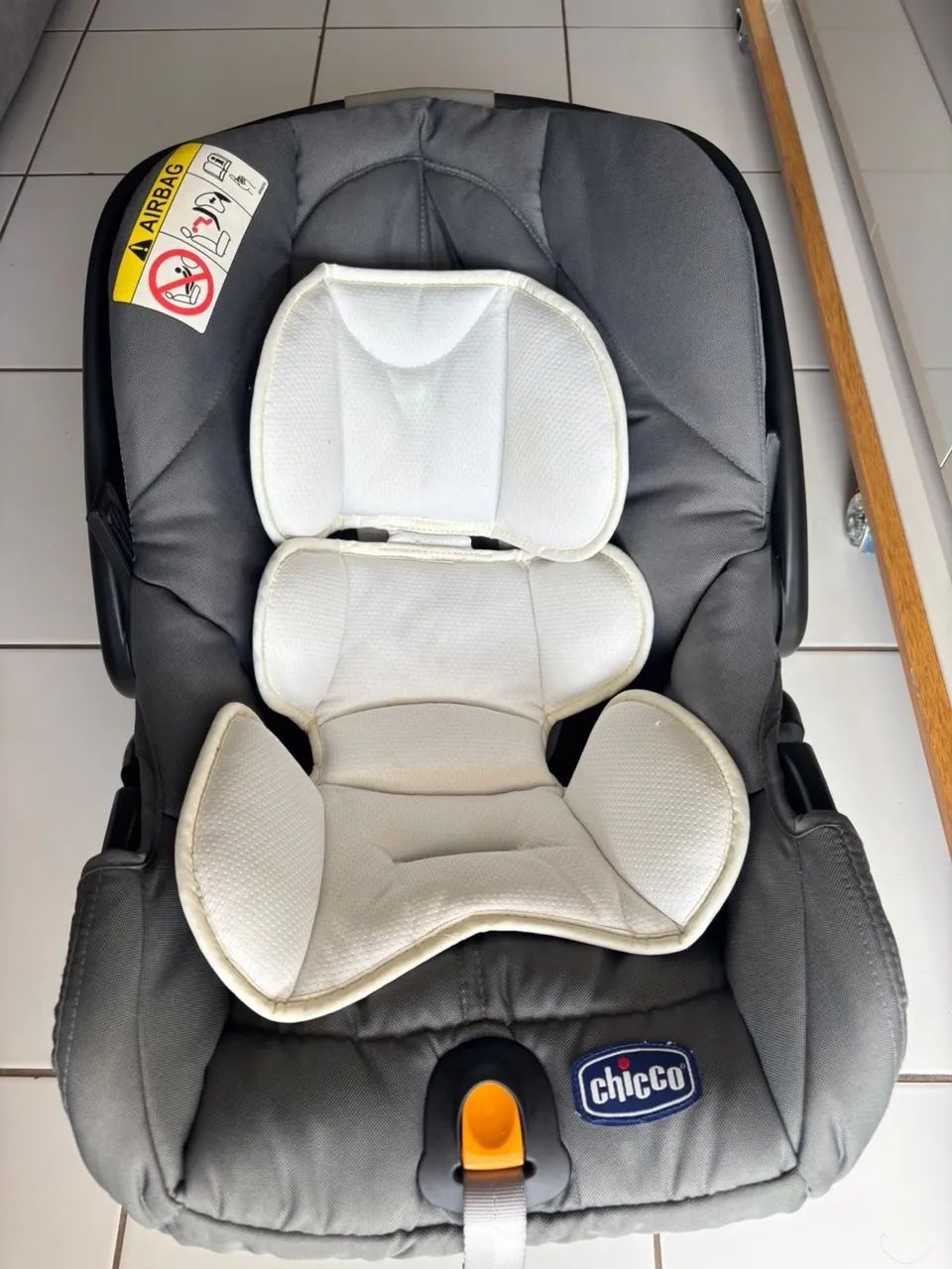 Cadeirinha bebê conforto 