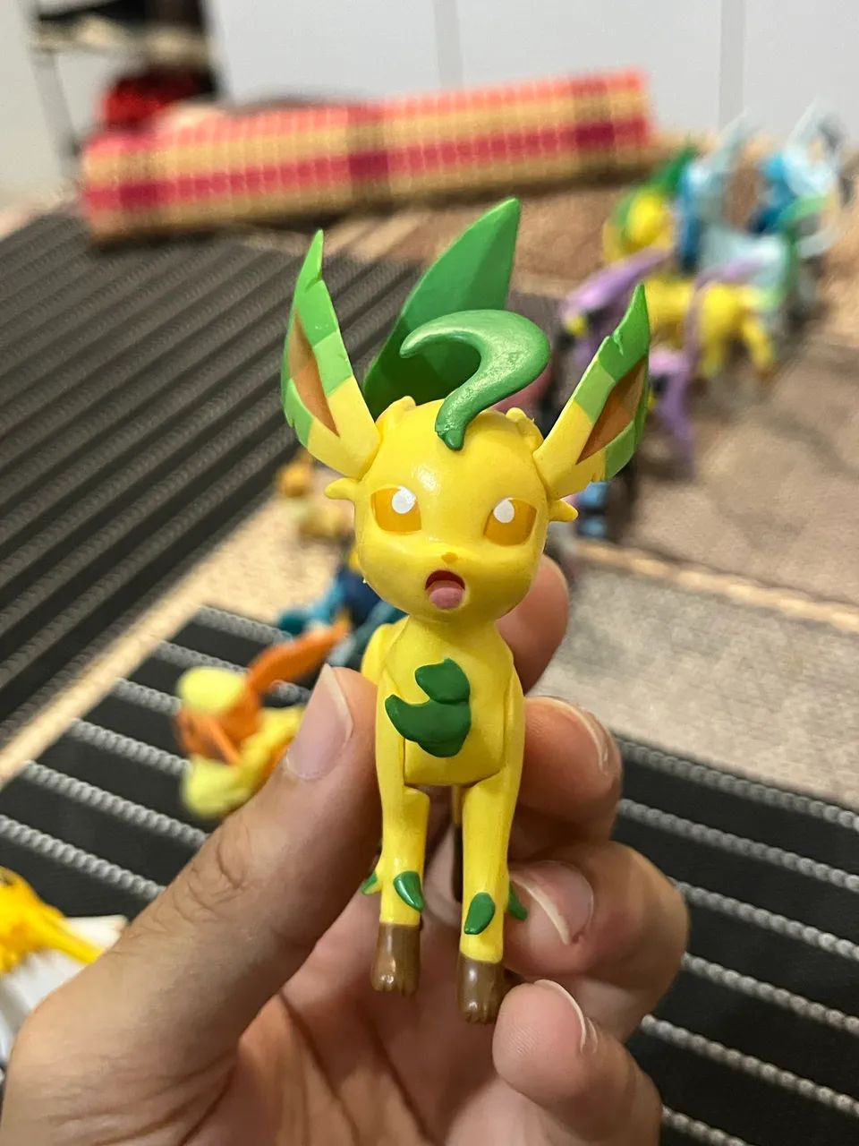 Boneco Pokémon - Leafeon 