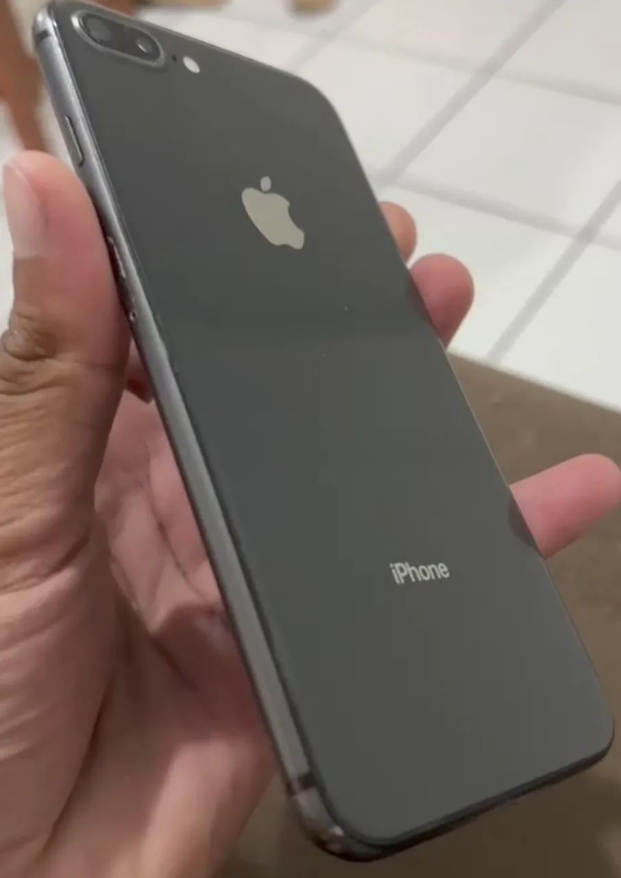 Iphone 8 plus 256gb condições perfeitas - Celulares e Smartphones