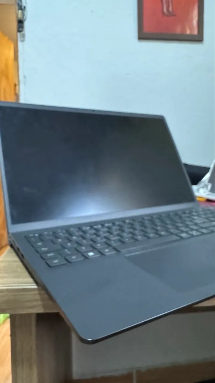 Dell Inspiron 15-3511  - Foto 2