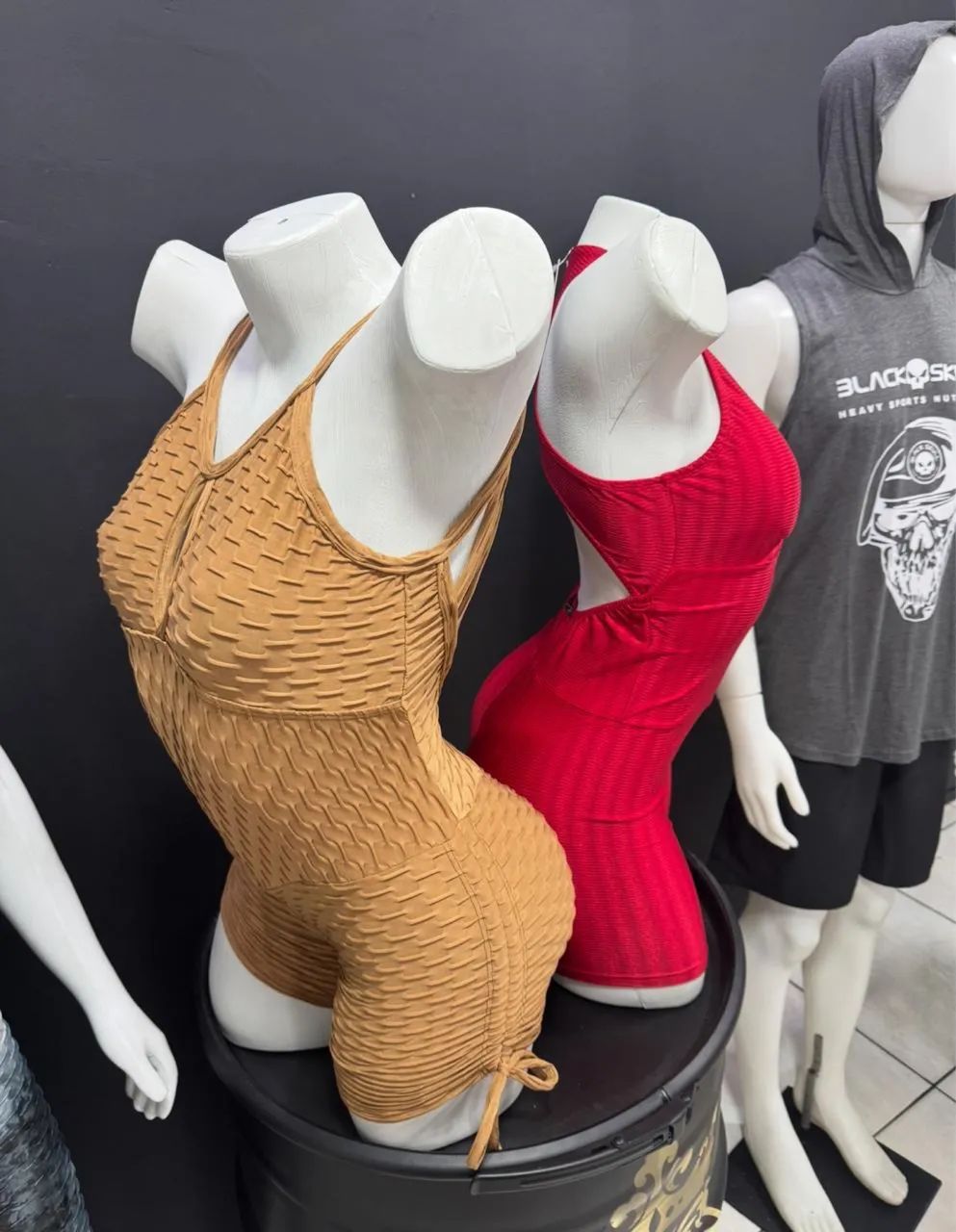 Manequim feminino  - Foto 4