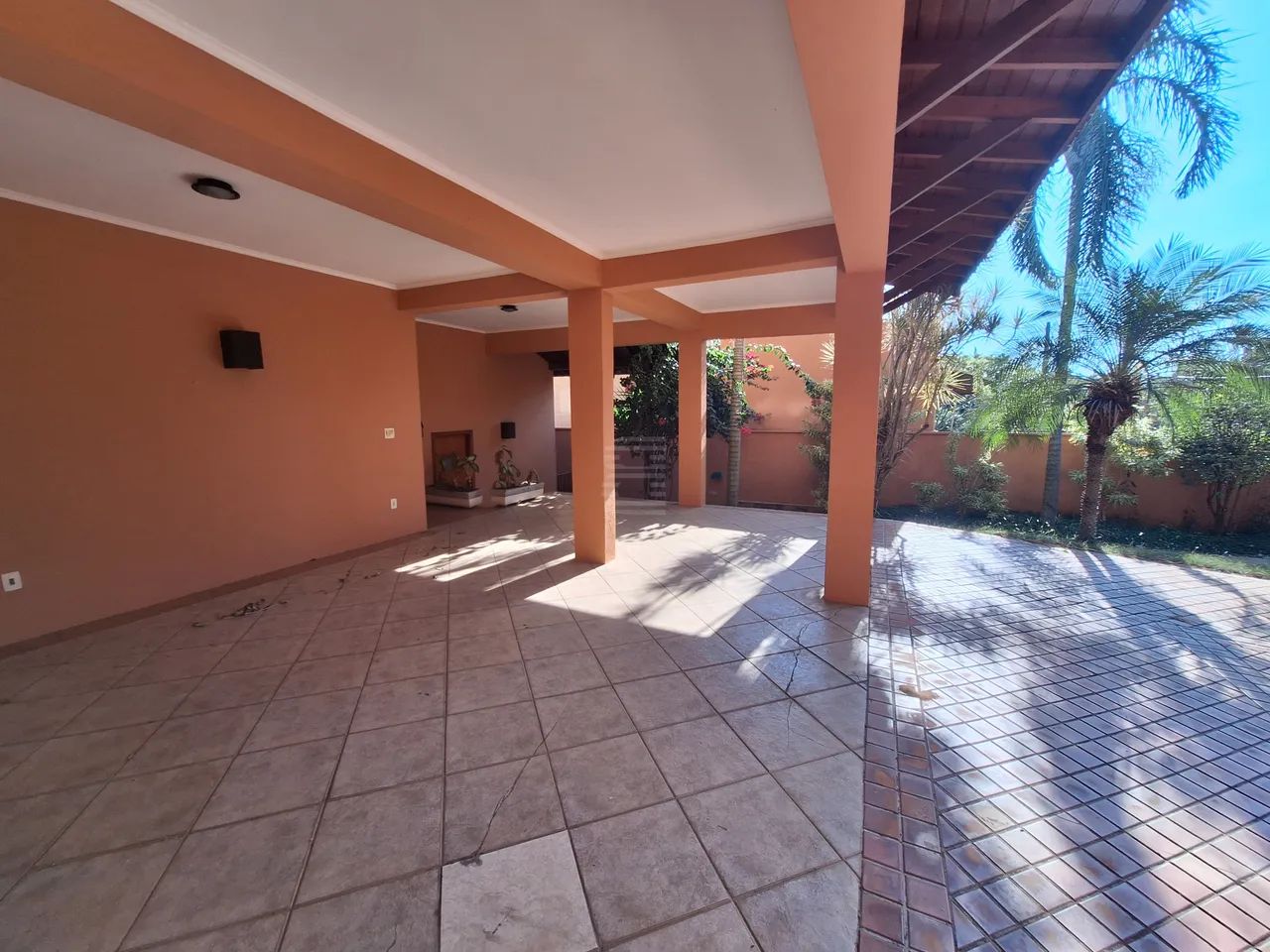 Casa para vender no condomínio Vila Hípica