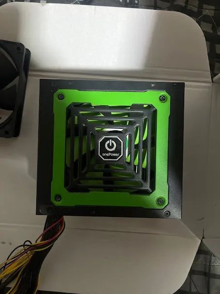 Fonte OnePower ATX para PC - Sem Teste