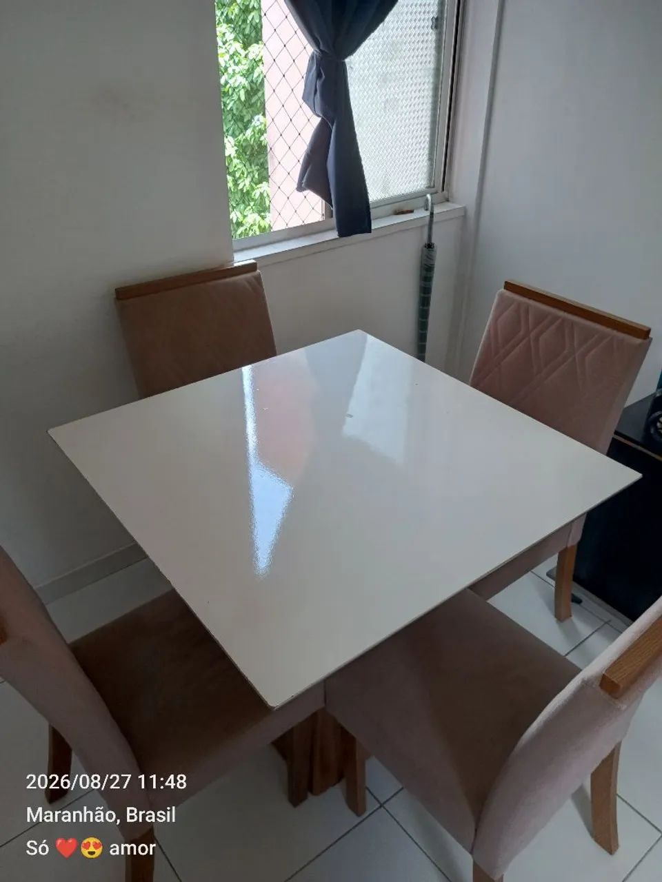 Conjunto de mesa de jantar com 4 cadeiras - Foto 2