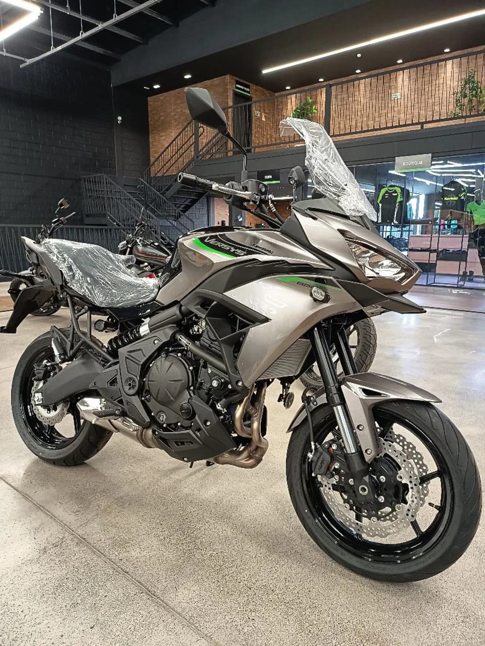 Kawasaki Zx-6r 636cc 2026 - 1497753916 | OLX
