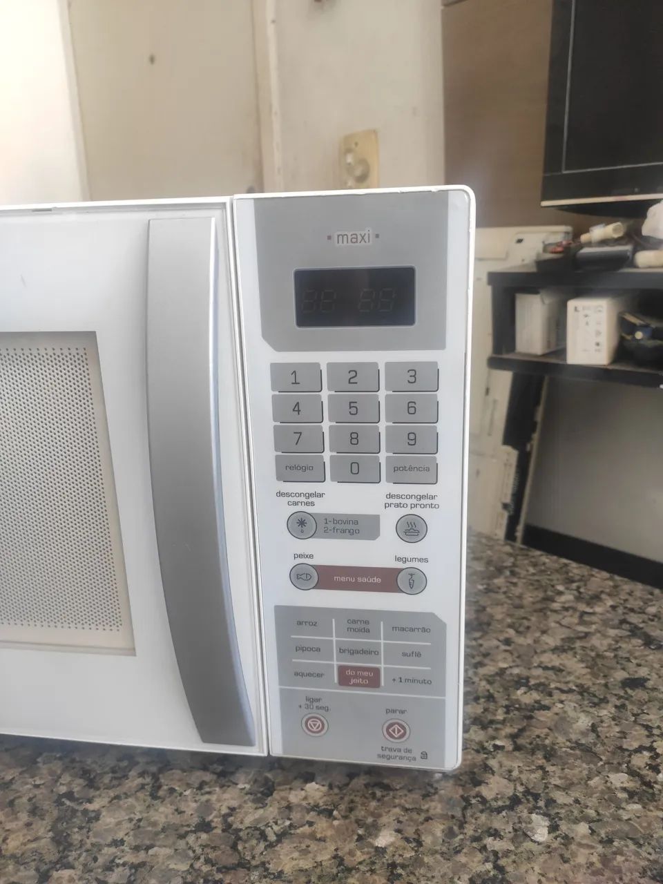 Microondas Brastemp 31 litros, com garantia de 3 meses! - Foto 3