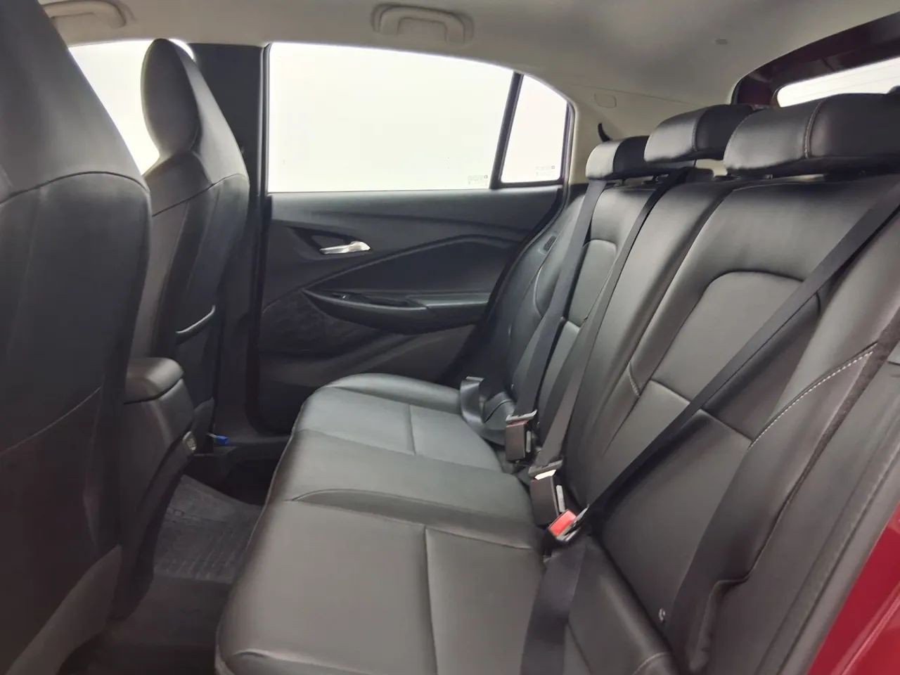 Chevrolet Onix Hatch Premier 1.0 12V TB Flex Aut. 4P, foto 17 de 18
