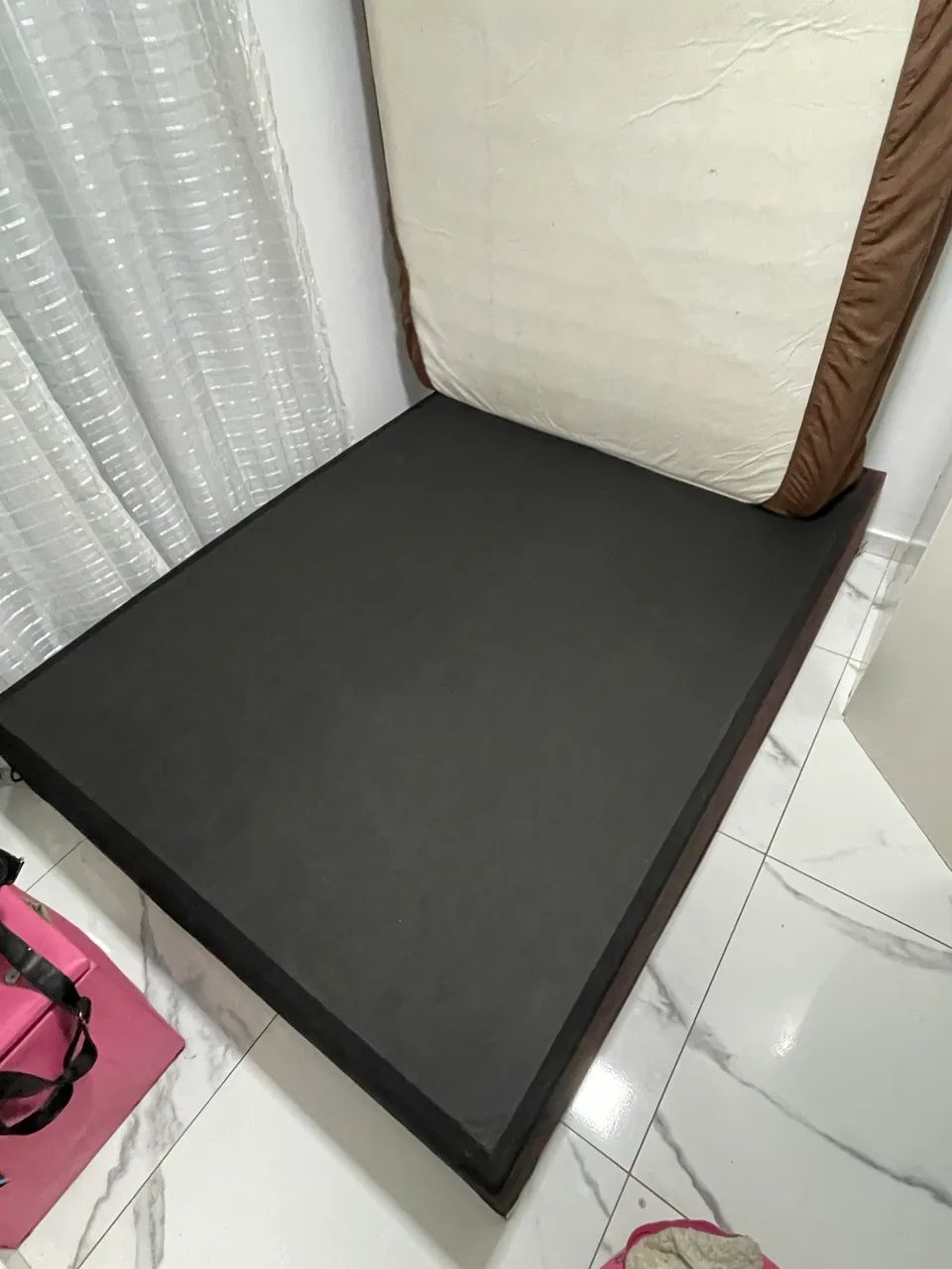 Base de cama - preto sem avarias  - Foto 2