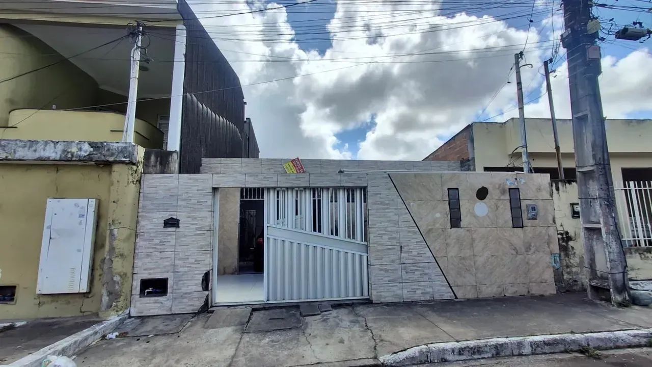 EXCELENTE CASA NO SANTOS DUMONTE - À VISTA