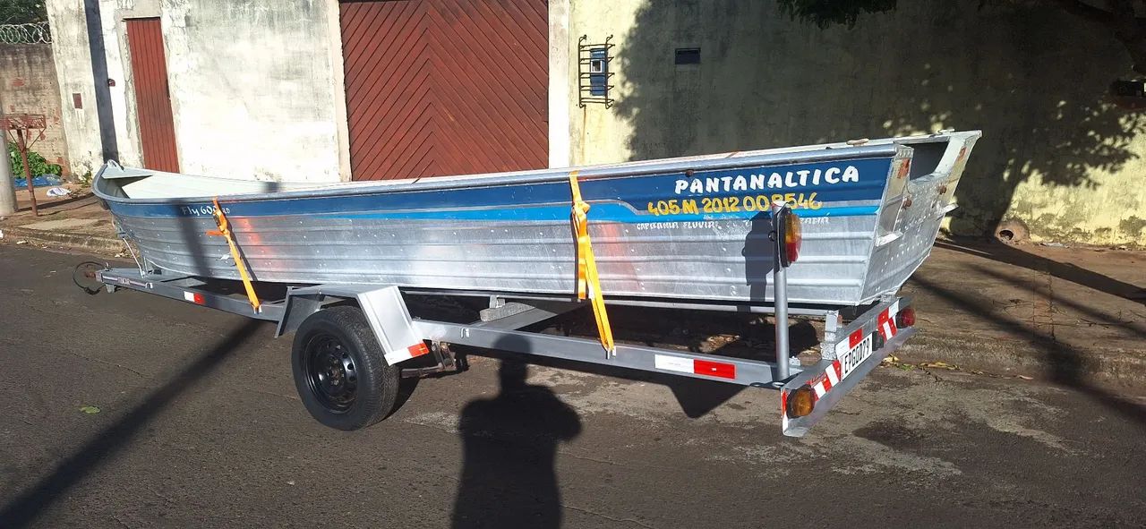 Barco Flay 600 Pantanaltica, com motor e carreta - Foto 4