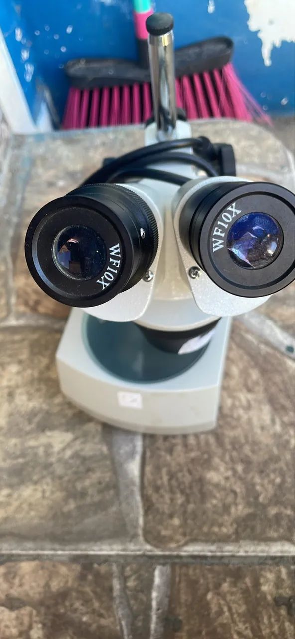 Este é um estereomicroscópio binocular - Foto 2