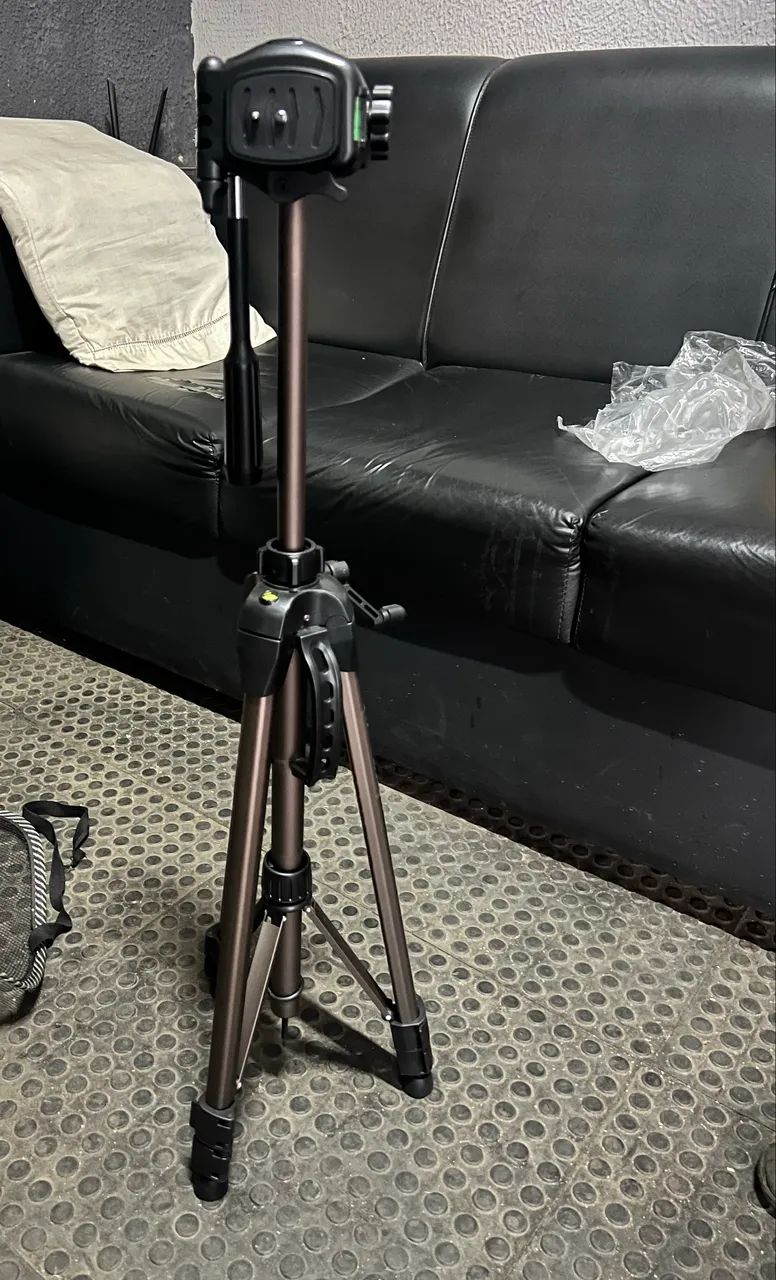 Tripé profissional celular e câmara  - Foto 2