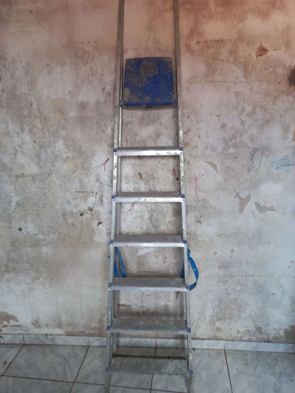 Escada de alumínio bem conservada - Foto 5