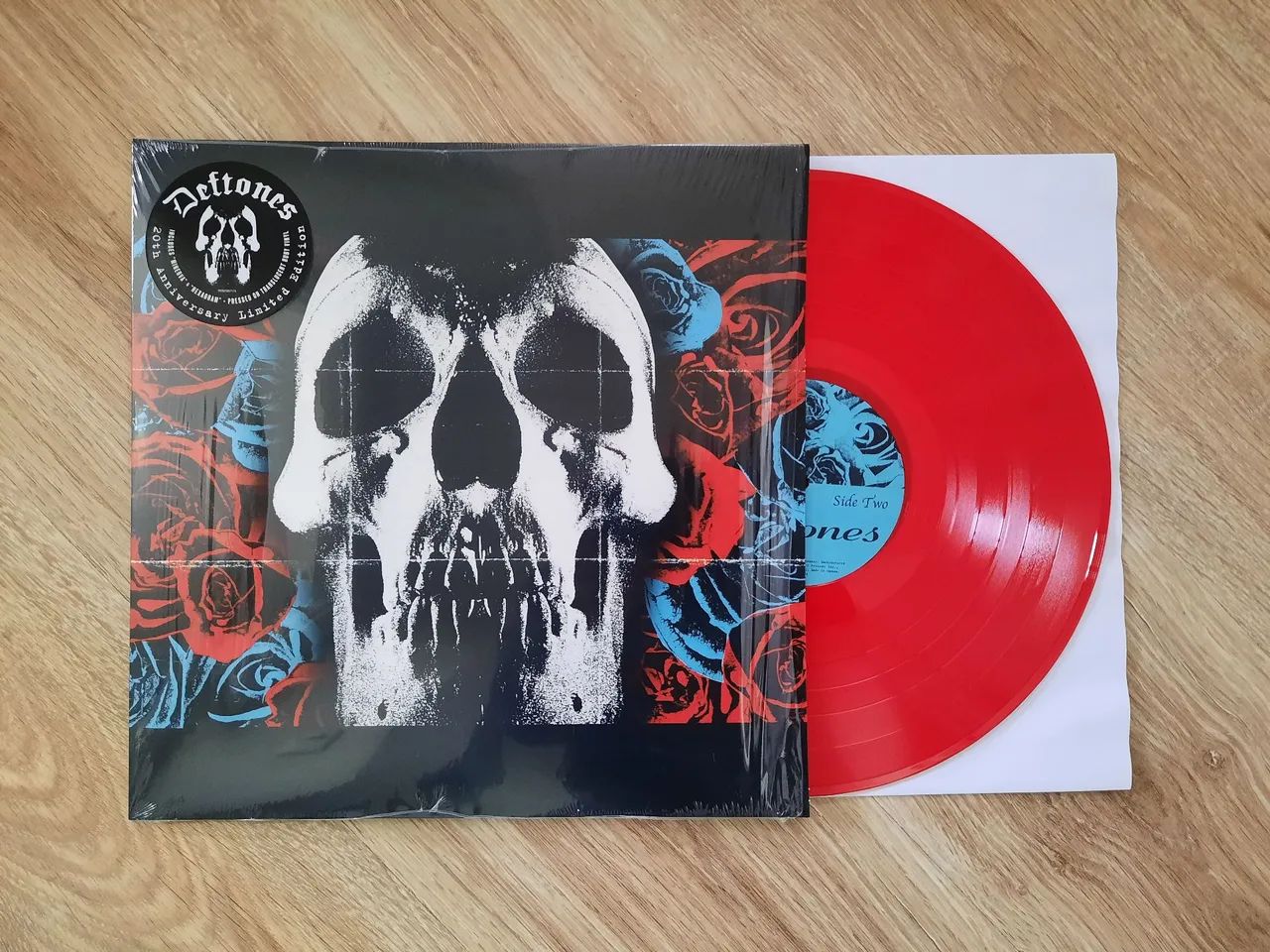 Vinil Deftones limited edition LP ruby