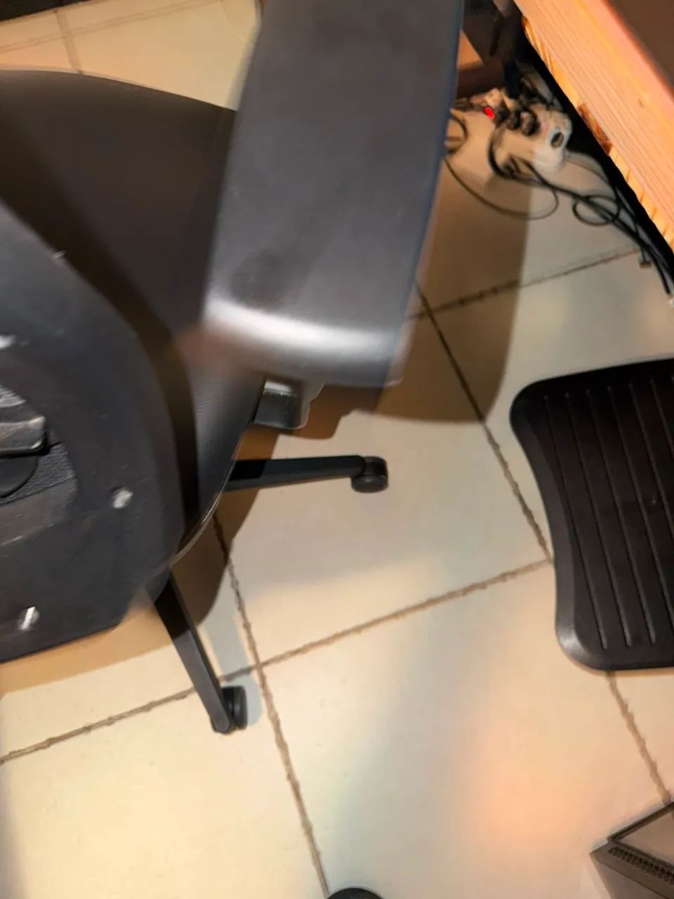 Cadeira de escritório Flexform - Foto 4