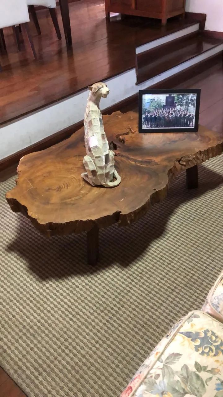 Mesa de centro imbuia