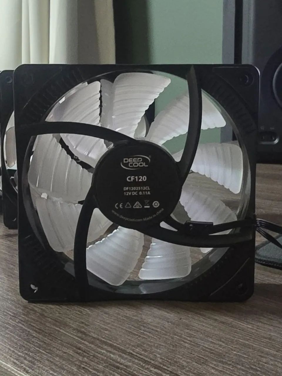 Kit 3 Ventoinhas DeepCool CF120 rgb + adaptador 3x1  - Foto 4
