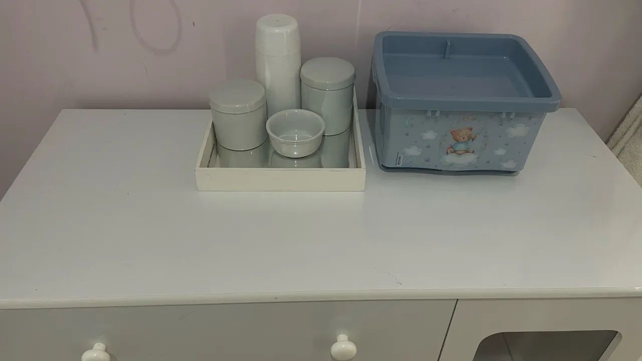 Cômoda, inclui kit porcelana e porta fraldas - Foto 3