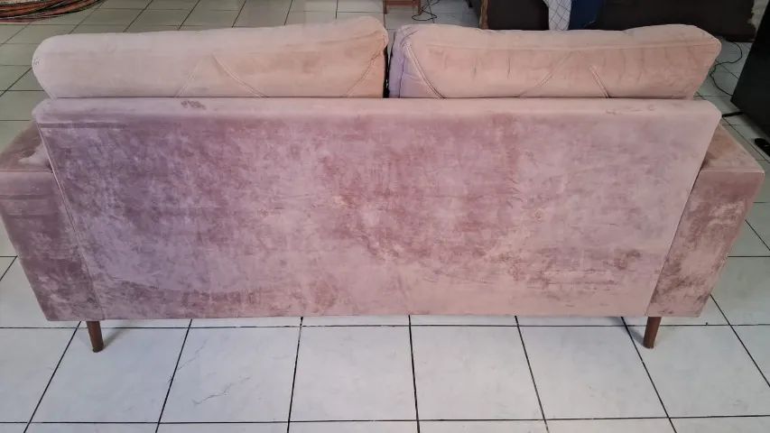 Sofá 2 lugares em suede. - Foto 3