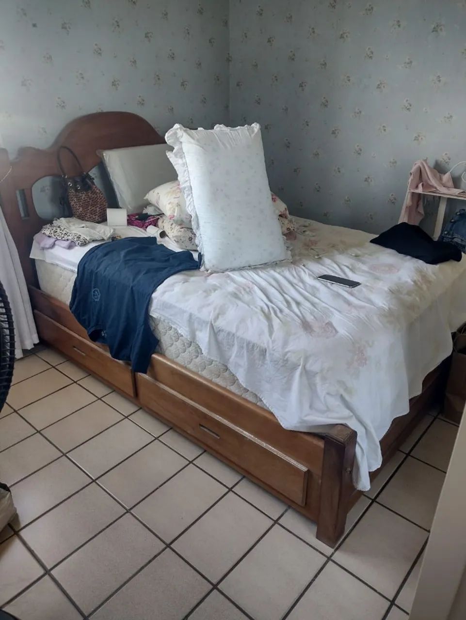 cama de casal madeira mogno  - Foto 2