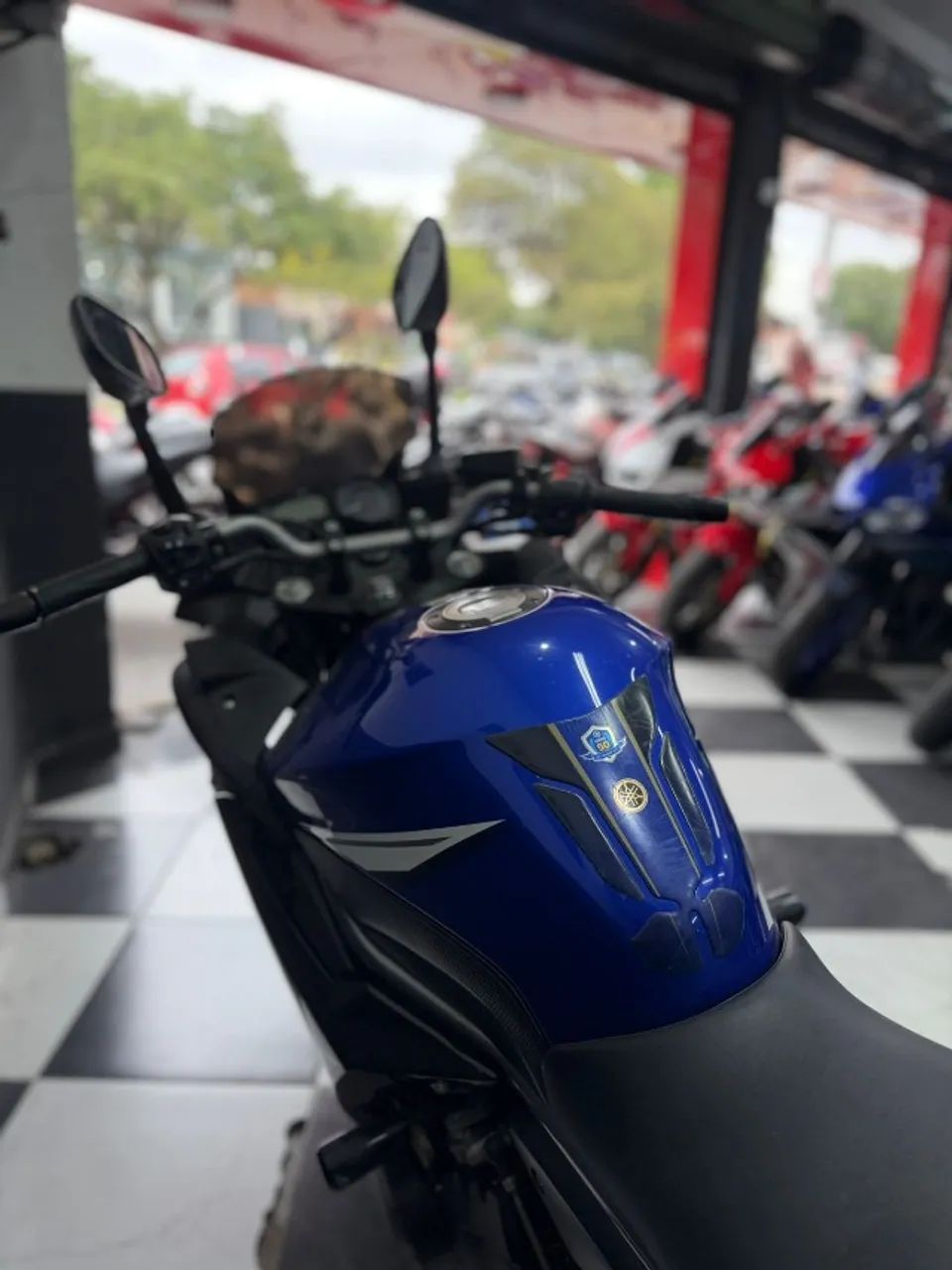 XJ 6F - Foto 5