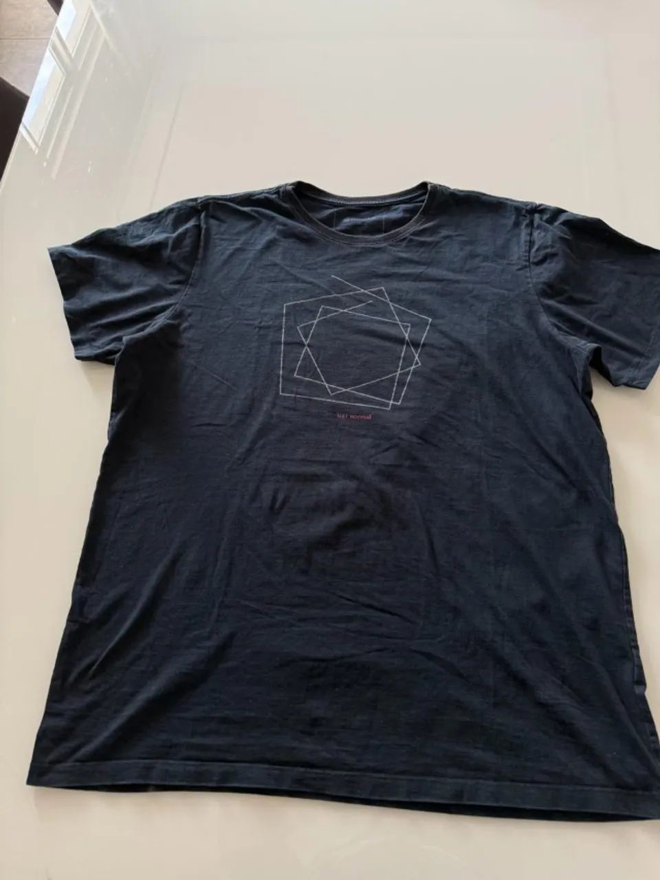 Camisa Limits GG Preta Estampada SEM MARCAS DE USO