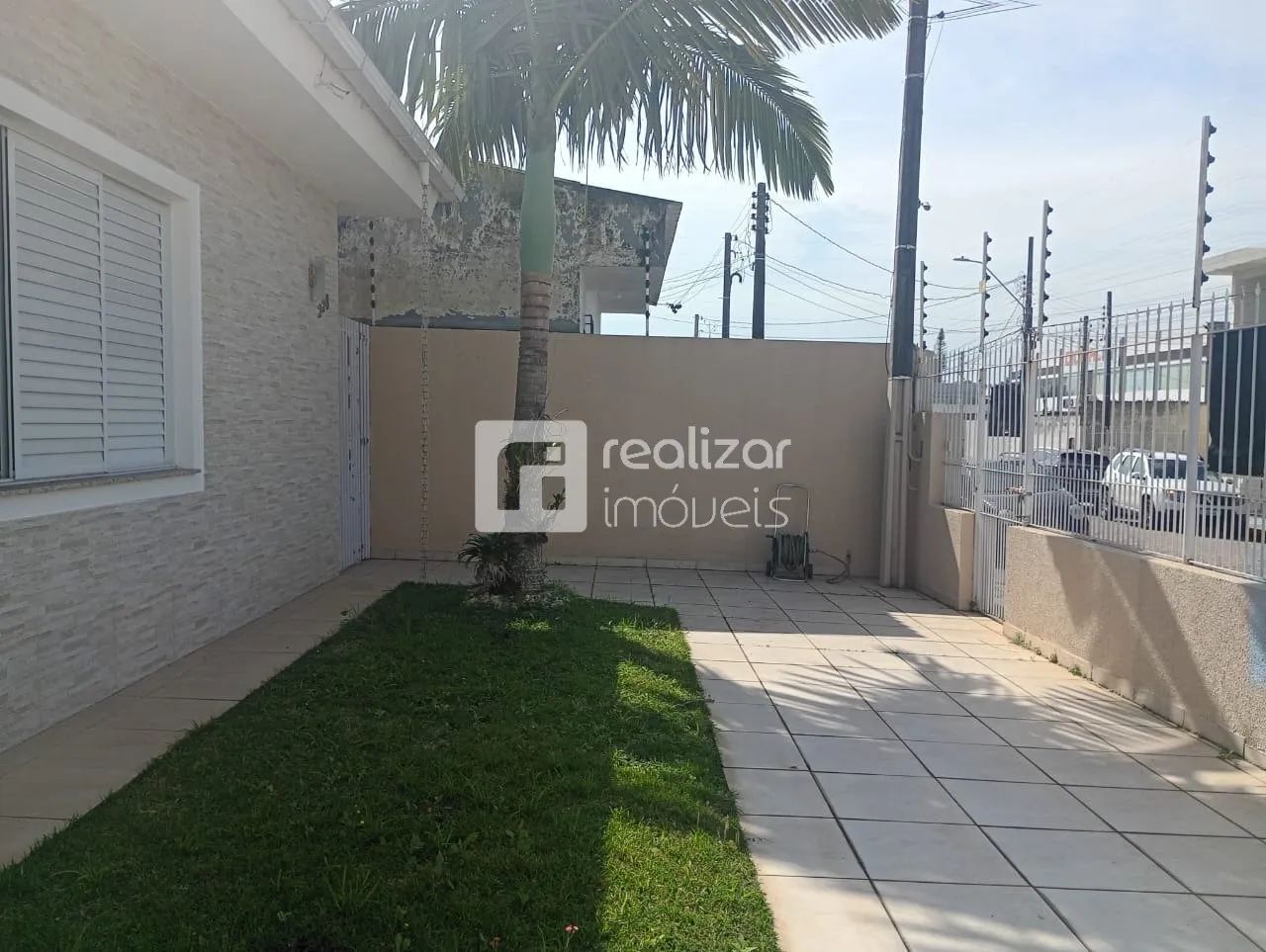 2 casas no mesmo terreno com 5 dormitórios bairro Jardim Atlântico