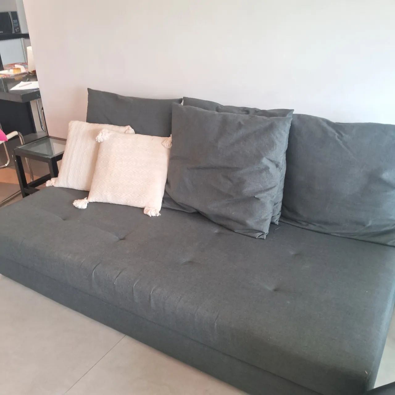 Sofá cinza 3 lugares