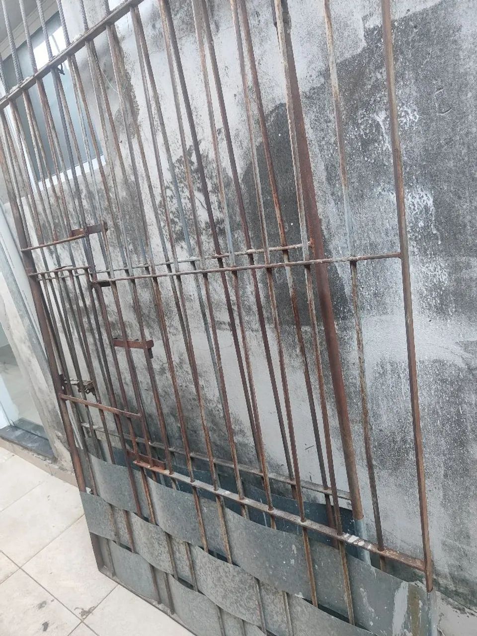 Portão de ferro432209407268638722