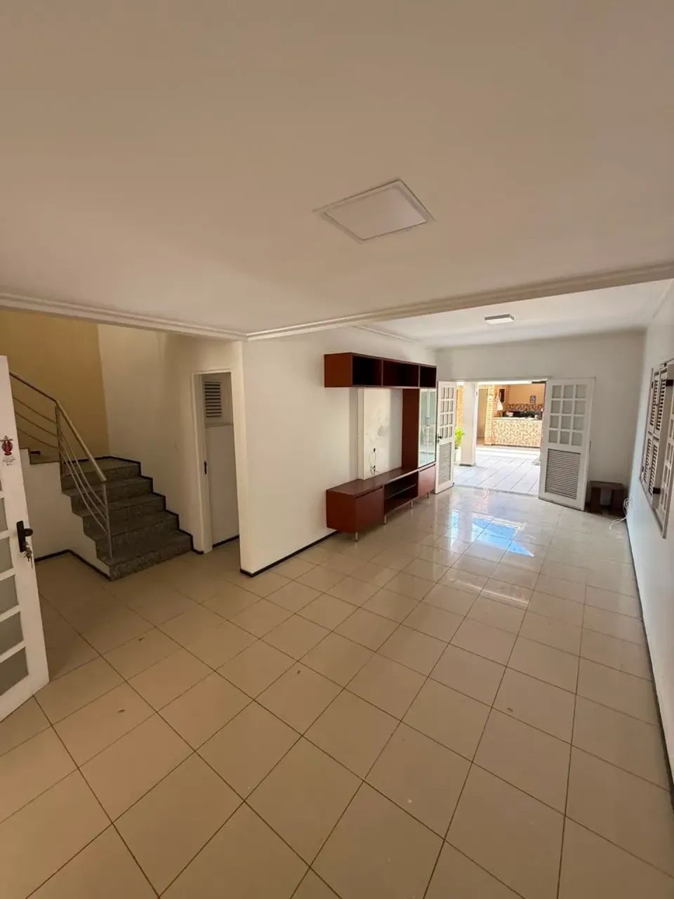 Casa em Condomínio com 220 m², 5 Quartos, 4 Suítes e 4 Vagas - Foto 3