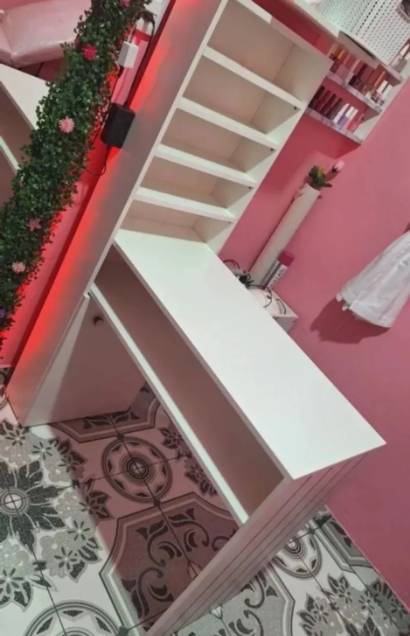 Mesa de manicure com entrega grátis para Manaus