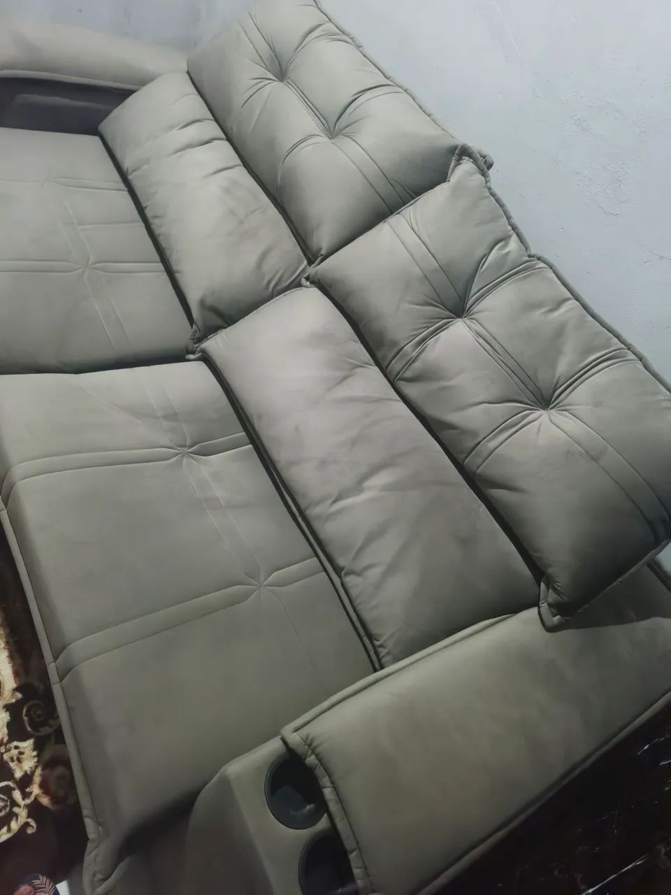 Vendo sofá retratil cinza  - Foto 4