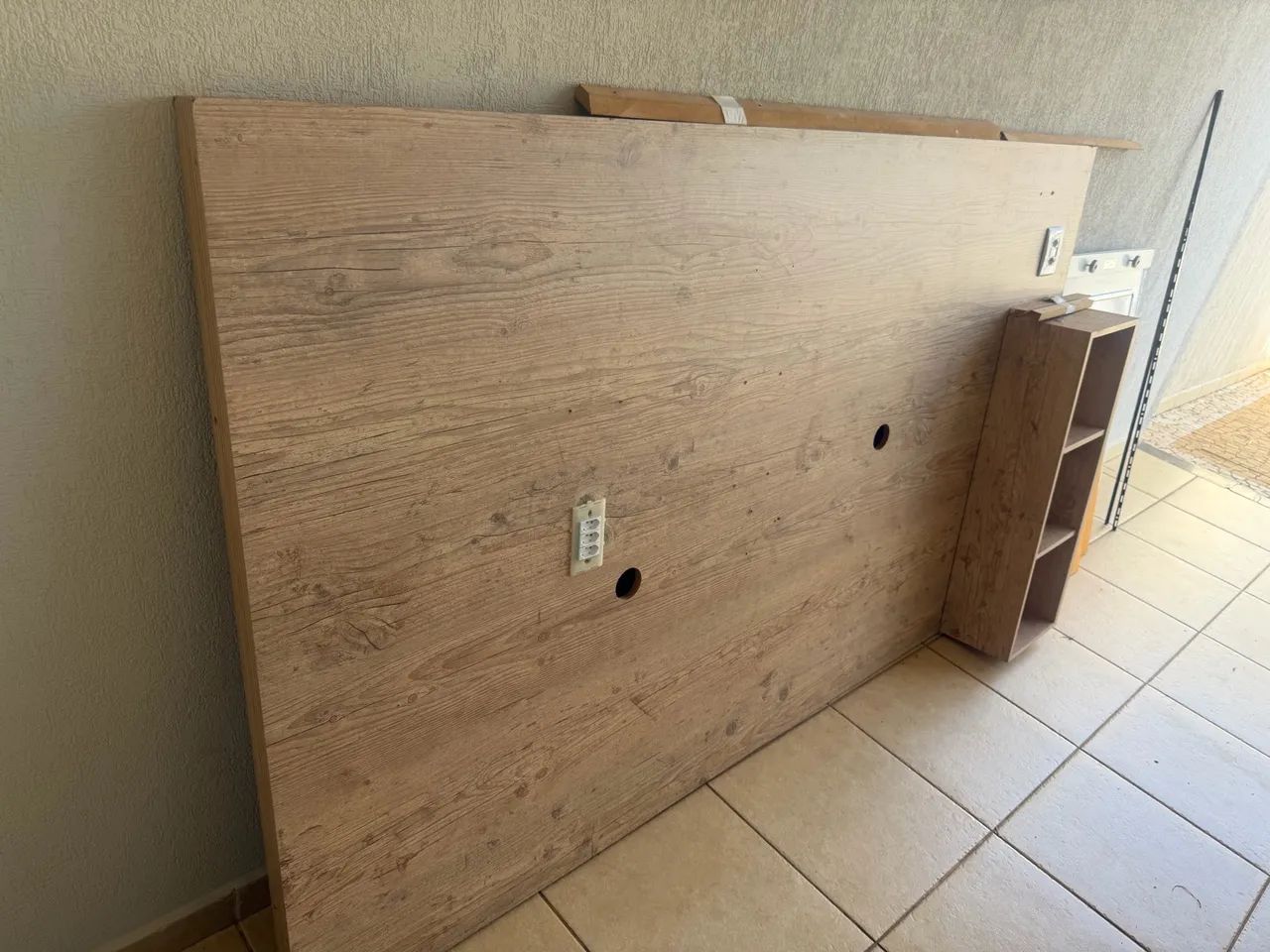 Vendo Painel de TV EM ÓTIMO ESTADO