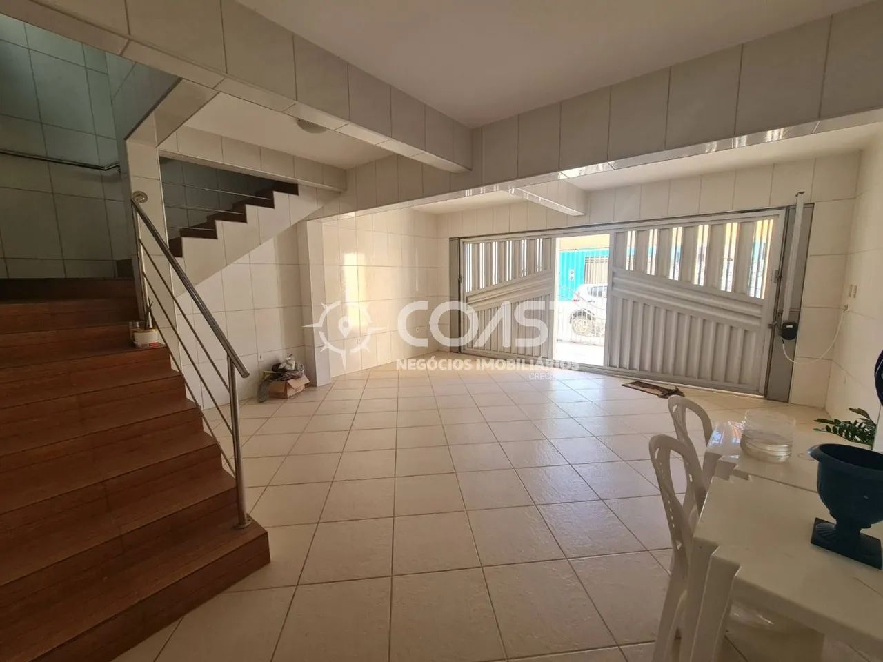 VENDO CASA NO BAIRRO SUÍÇA COM 5 QUARTOS, 3 SUÍTES E GARAGEM PARA 3 CARROS - Foto 2