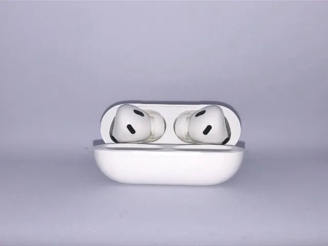 AirPods Pro 2 USB-C + AppleCare+ (Garantia até 30/10/26