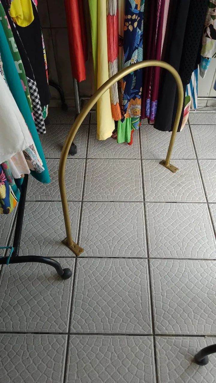Arara de roupa  - Foto 5