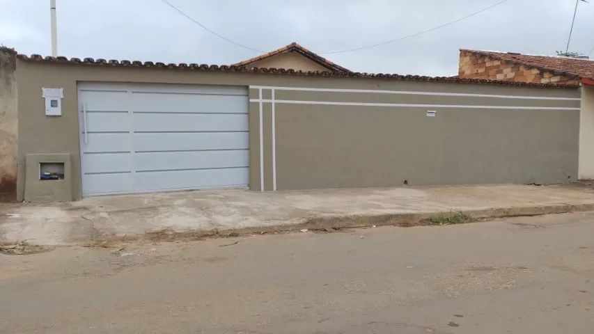 Vende-se casa em GOIANIRA 