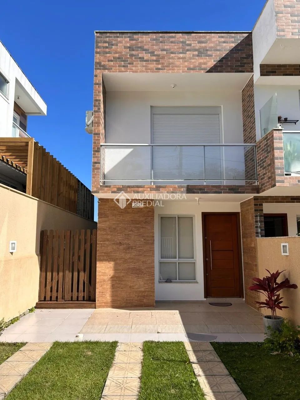 Casa de 3 quartos em rua tranquila no Campeche